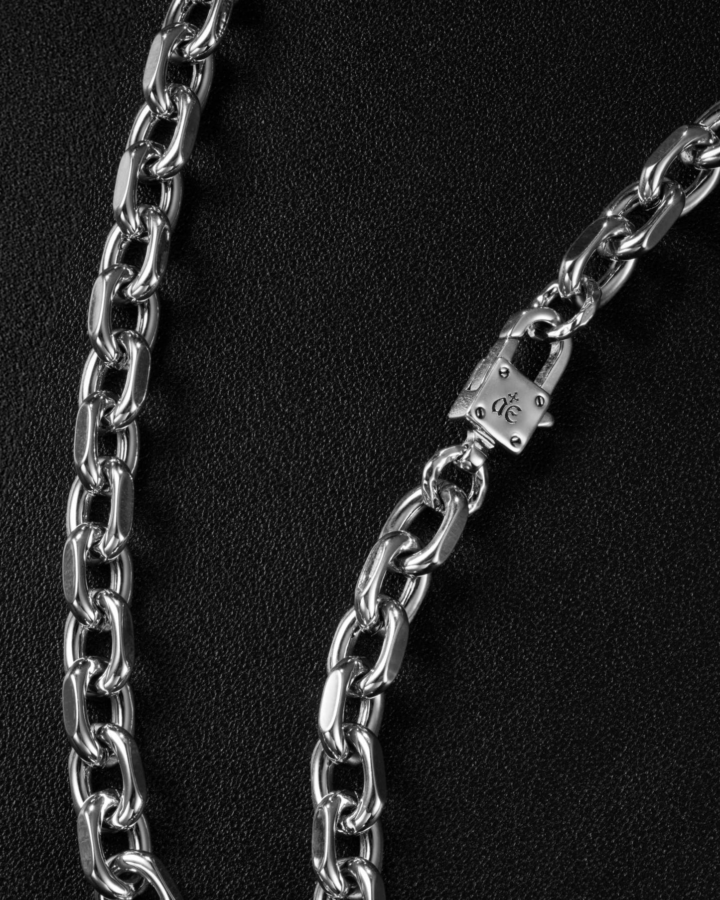 Catalyst Chain Necklace