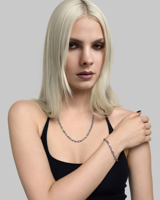 Exe necklace and bracelet set
