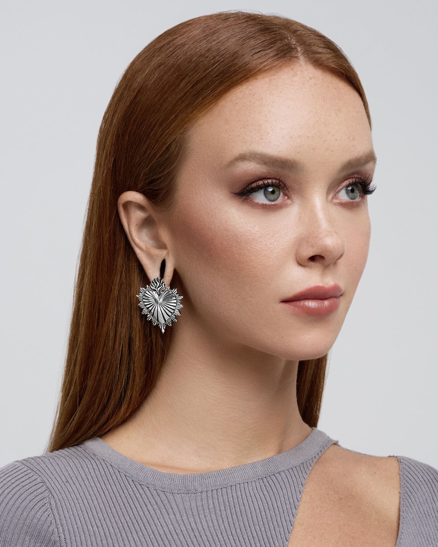 Sacred Heart Hangers-Clicker Hangers- Gold - - Ask & Embla