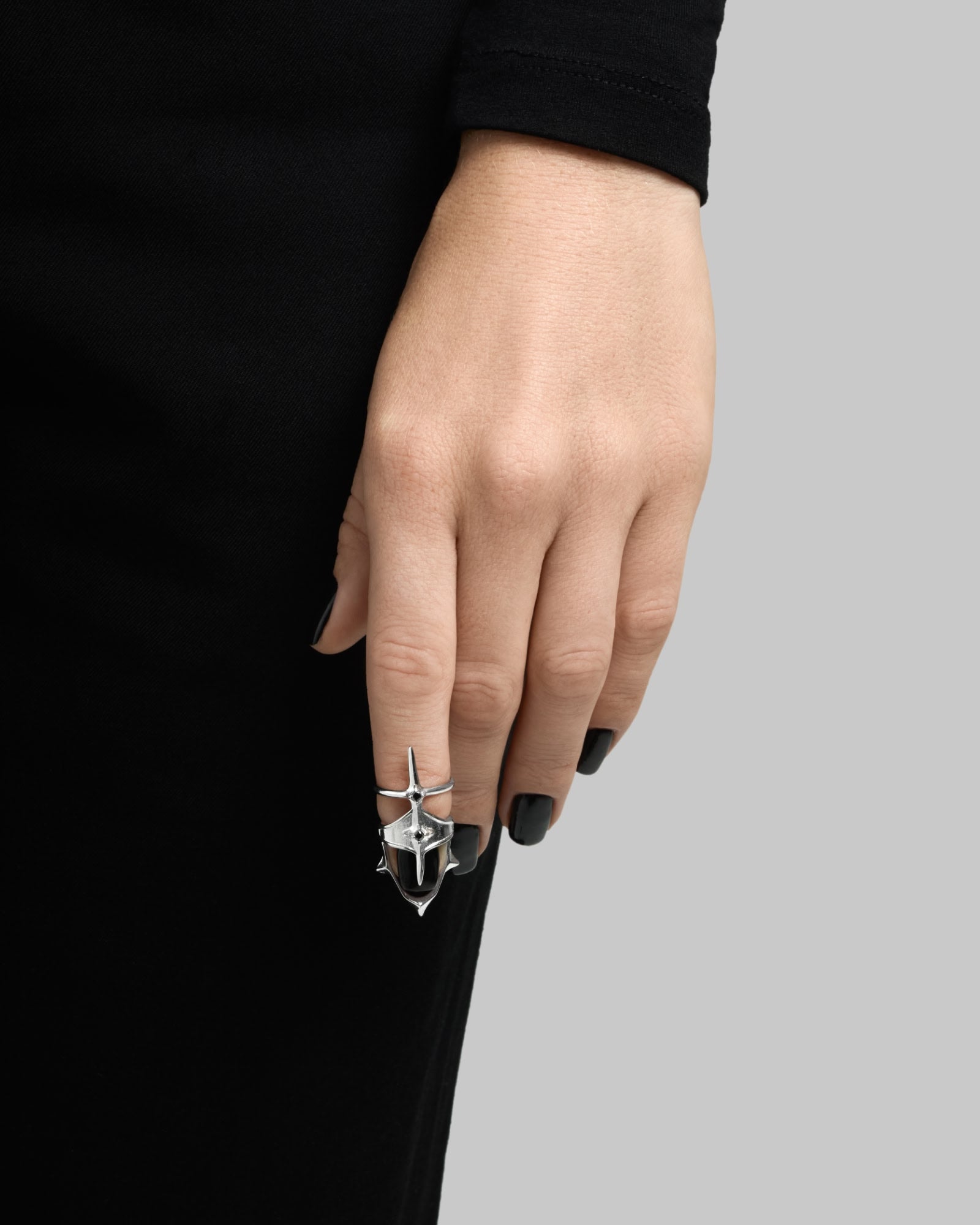 Valkyrie nail ring - Ask & Embla
