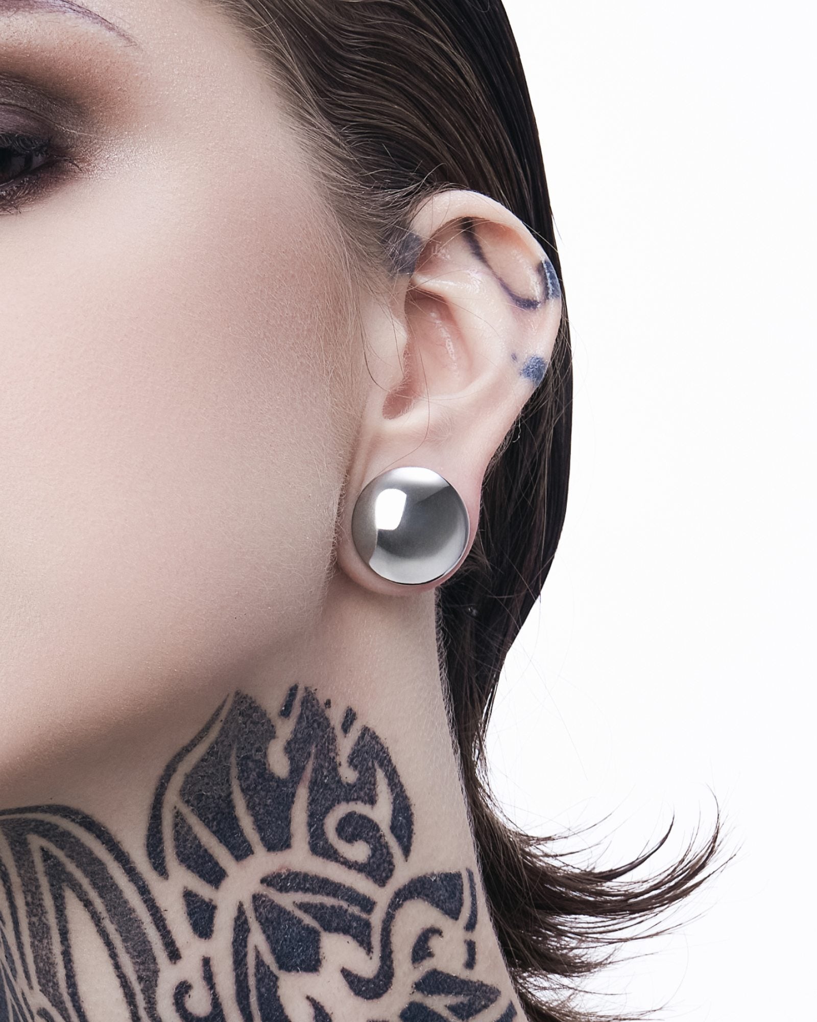 Professional looking ear gauges store