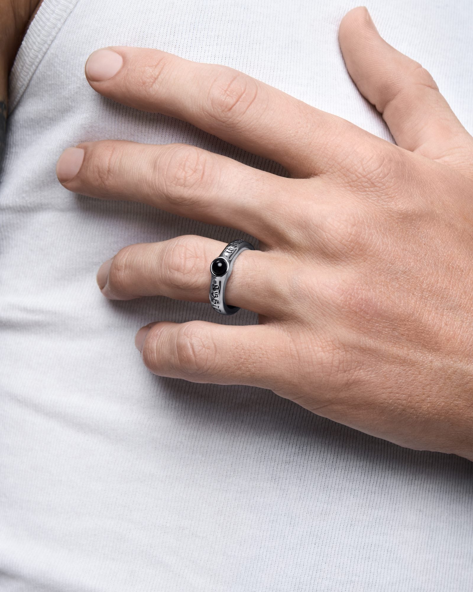 ABSIT OMEN Onyx Amulet Ring - Rings - Ask & Embla