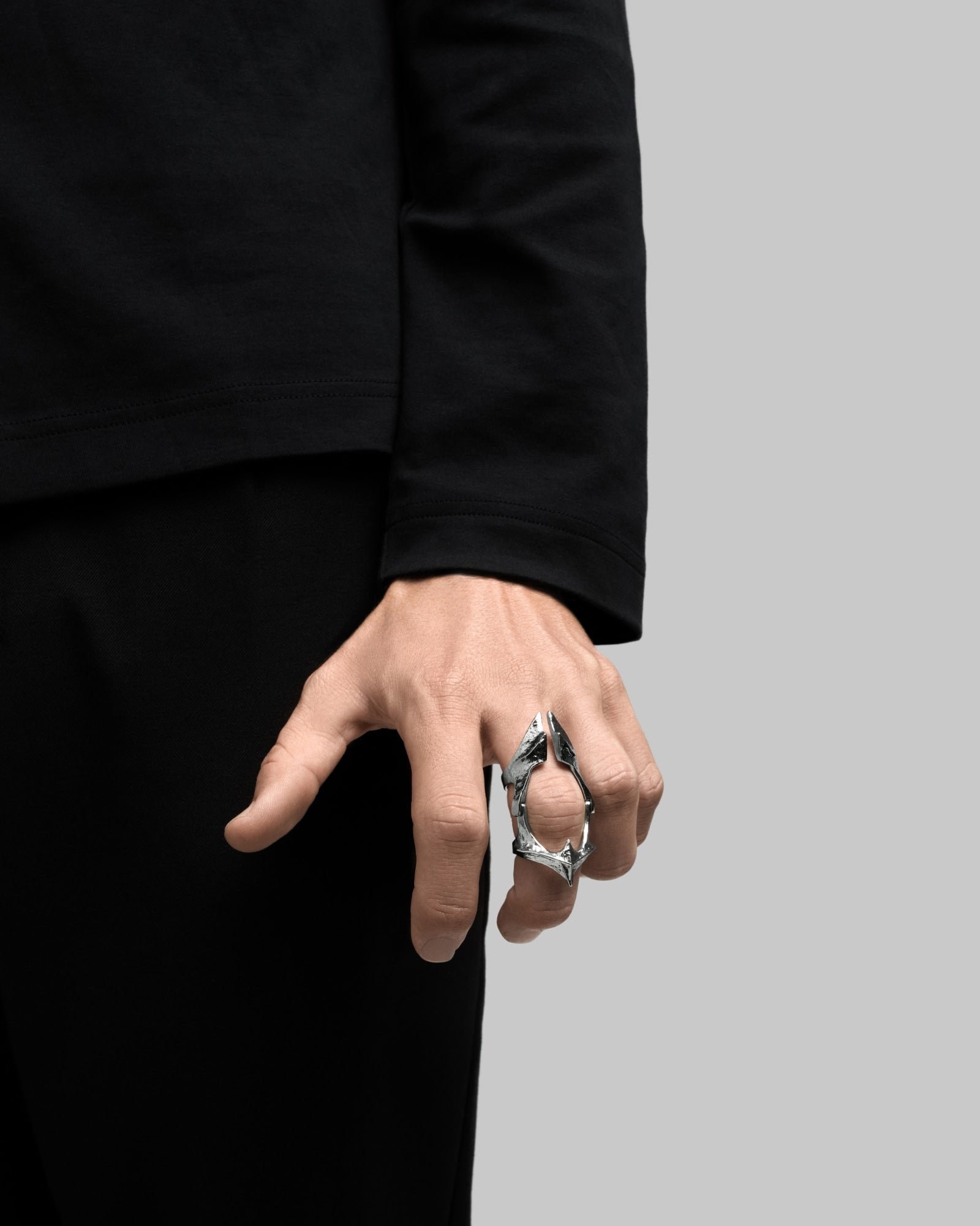 Vertebrae armour ring-Rings- Silver - US6 - Ask & Embla