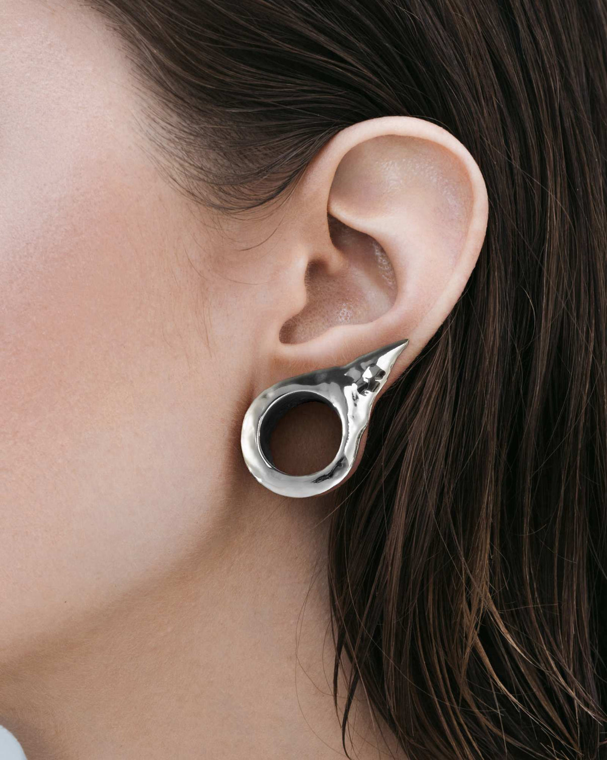 ERILON Tunnels - Stretched Ear Jewelry - Ear Hangers