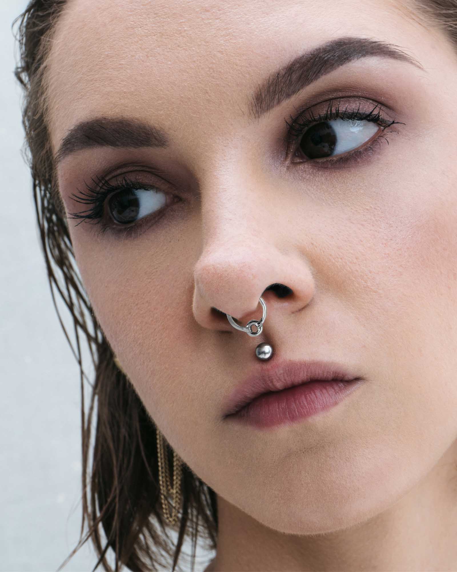 Changing sales septum ring