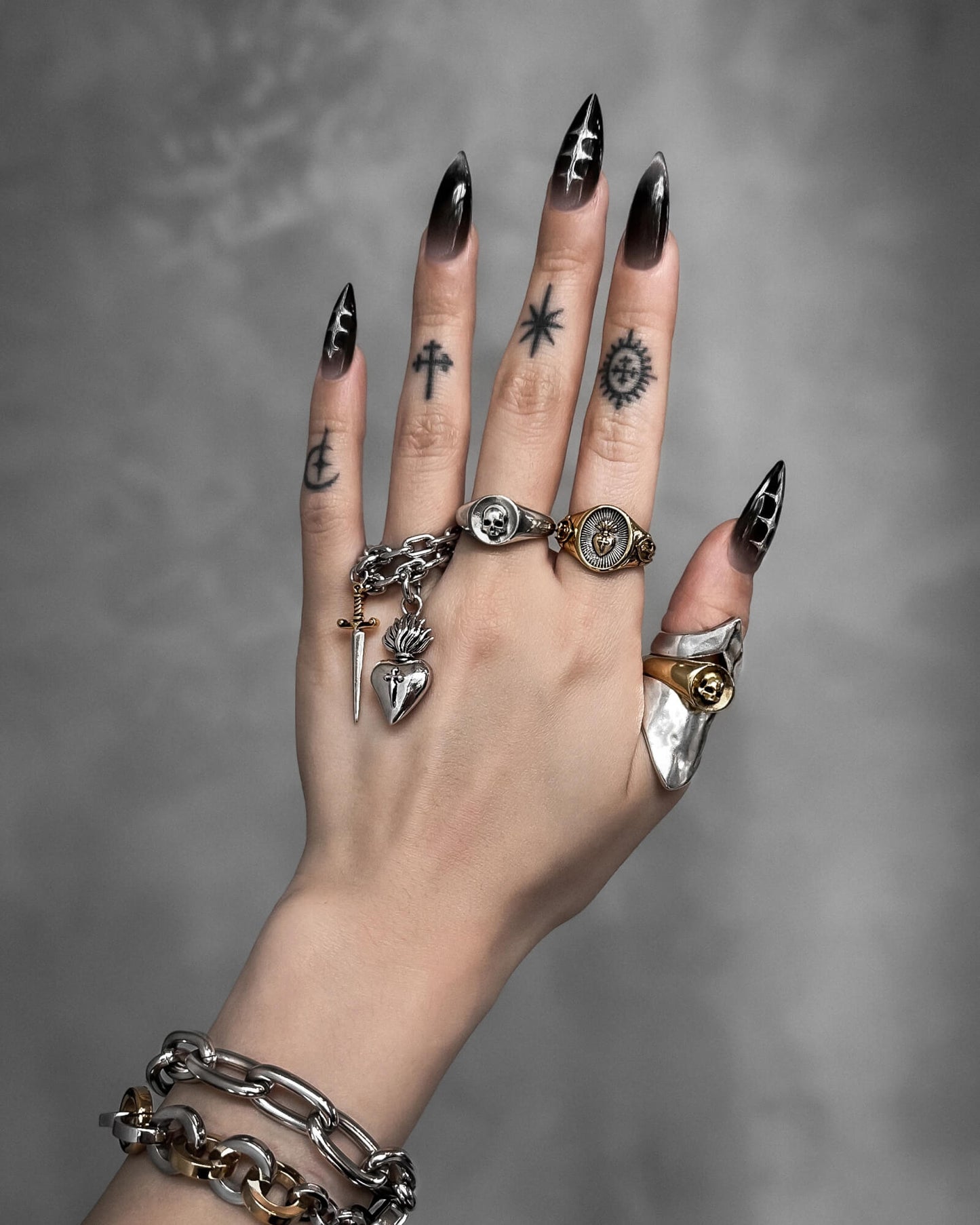 Cellar Chain Ring-Rings- Gold - US6 - Ask & Embla