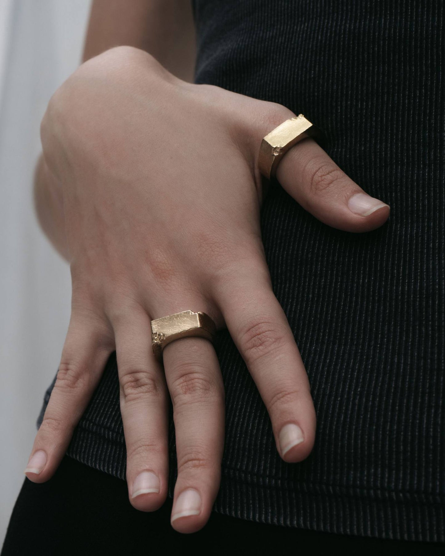 Brute Signet Ring-Rings- US 5 - Gold - Ask & Embla