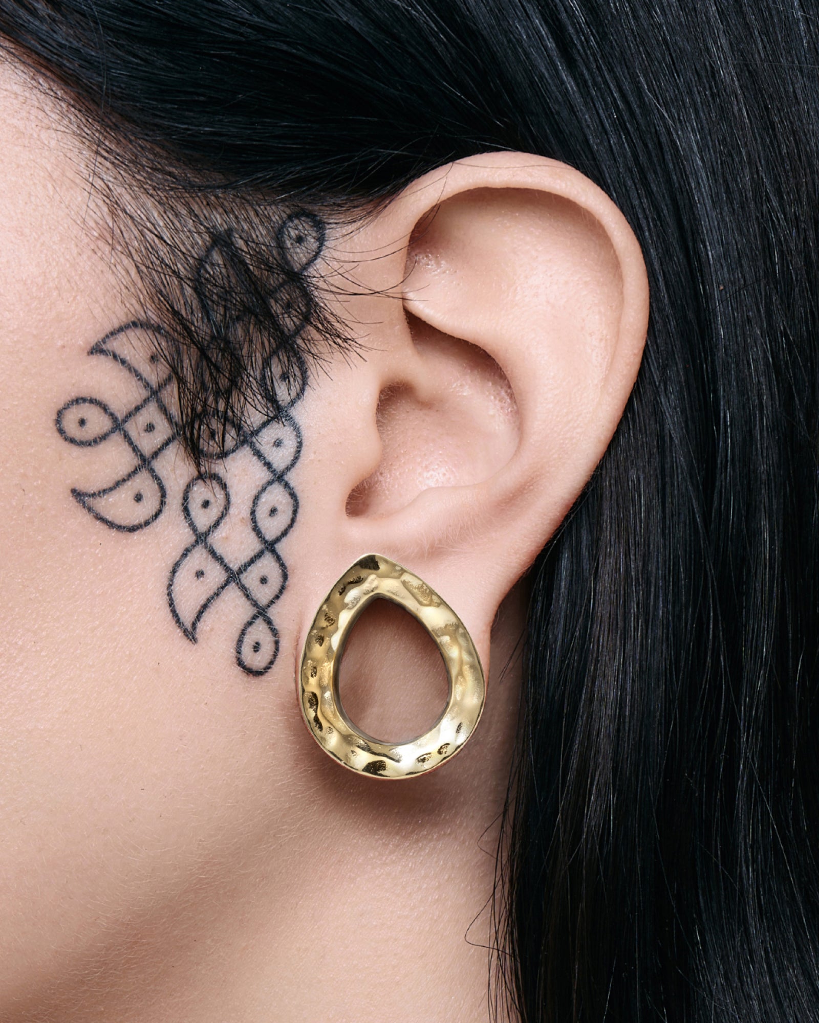 Ombria Teardrop Tunnels-Tunnels- Gold - 8mm (0g) - Ask & Embla
