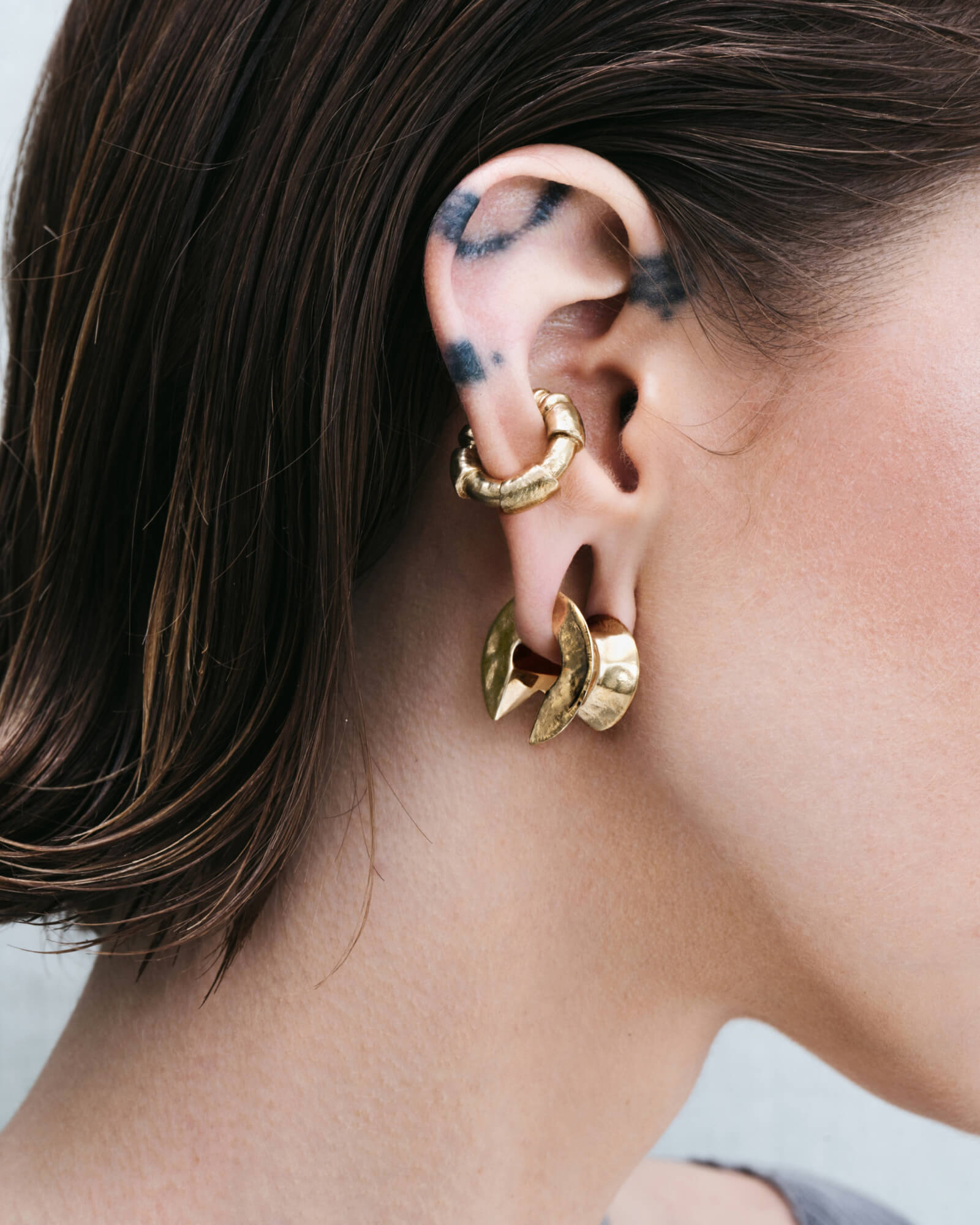 Yellow Gold Brilliant Earring: Luxury Lab Grown Diamond Earring by Kimaï EU