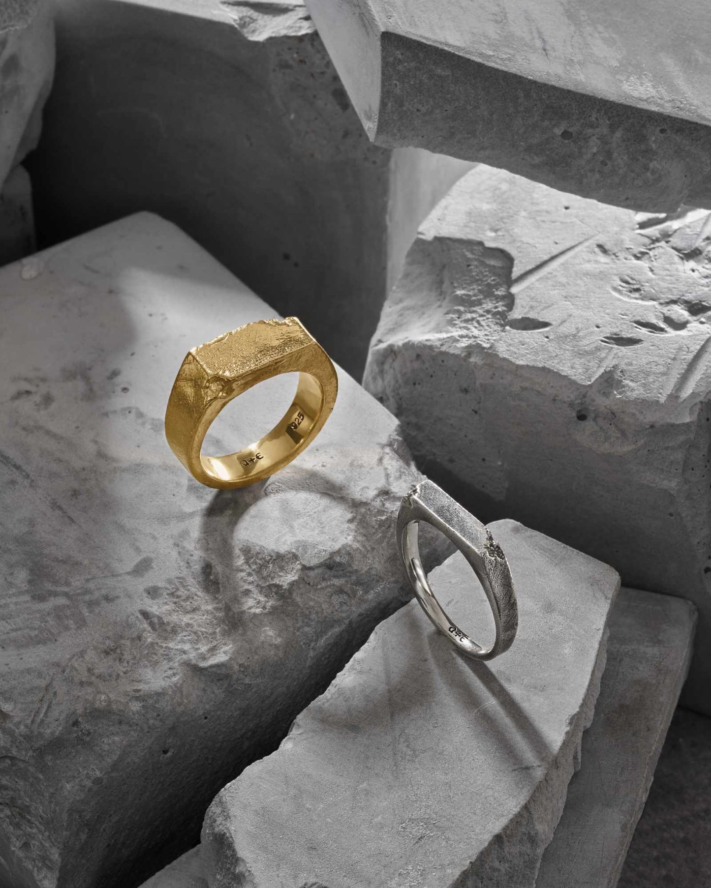 Brixton Signet Ring-Rings- US 5 - Gold - Ask & Embla
