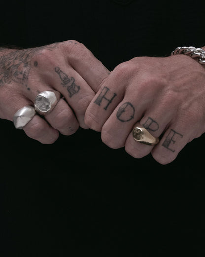 Ode Signet Ring-Rings- US 5 - Gold - Ask & Embla